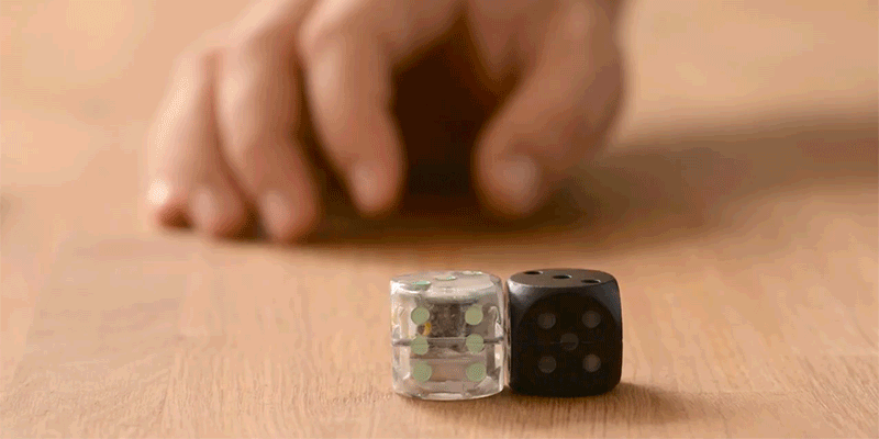 Self-rolling dice - Gaming