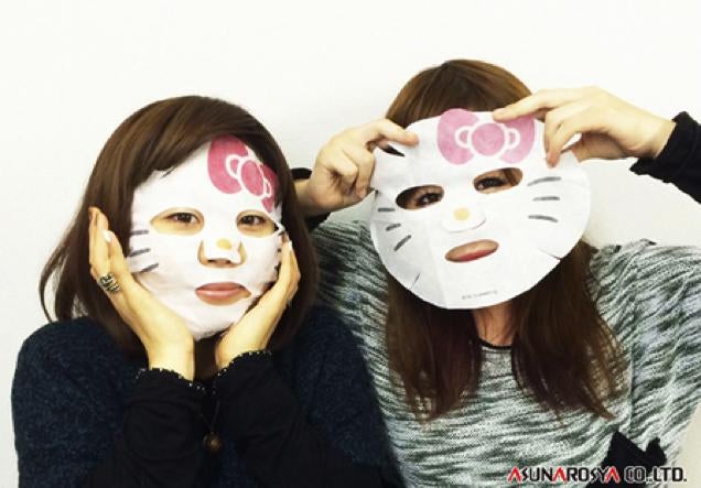 The Hello Kitty Facepack Is for Beauty, Not Terror