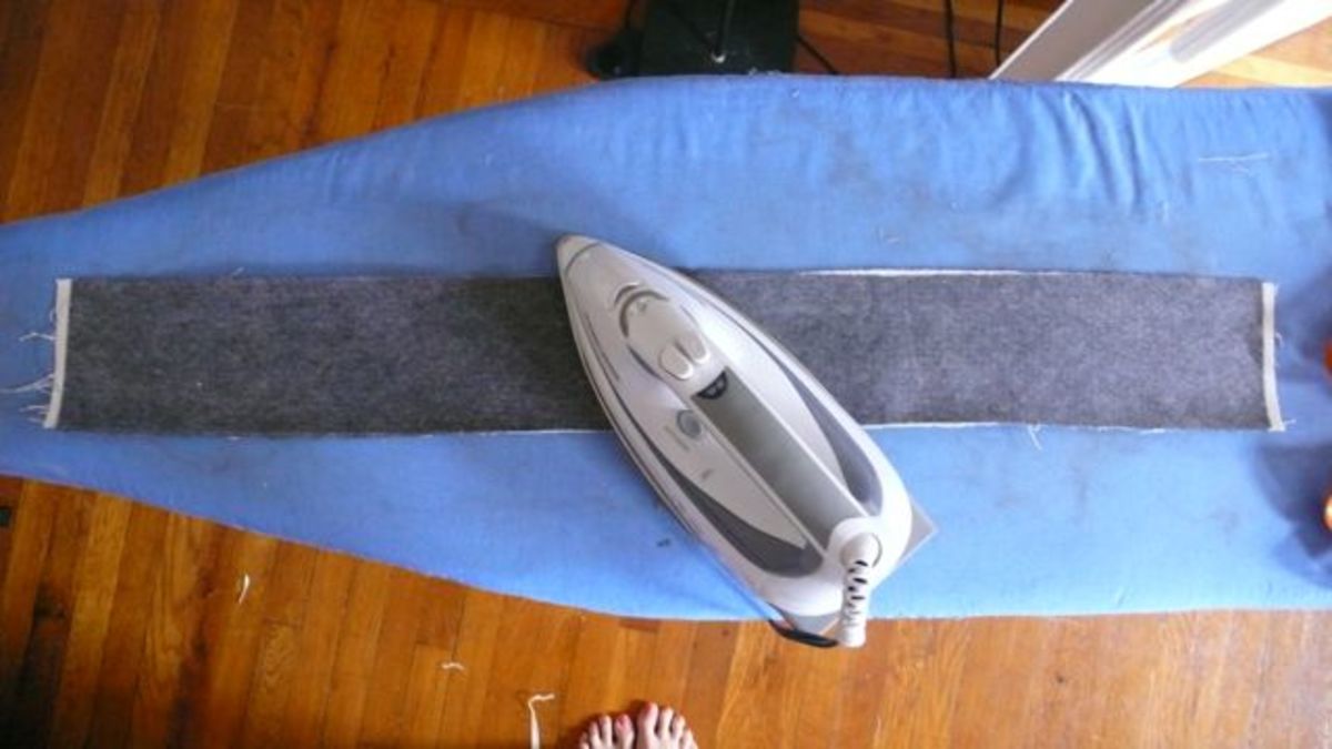 How To Make A Pair Of White Short-Shorts