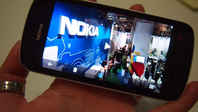 Hands-On With the Nokia 808 Pureview: “Some People Think We’ve Gone Too Far”