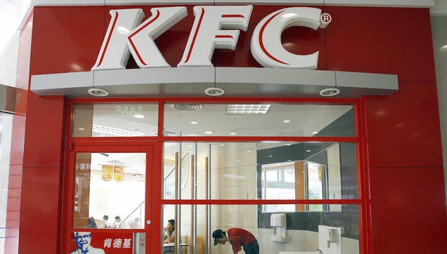 Woman Dumped by Boyfriend Spends Entire Week Mourning at KFC