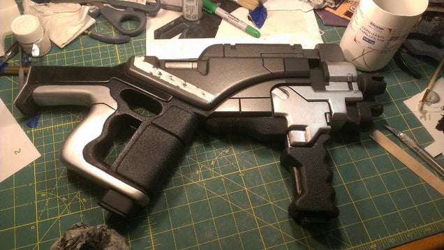 Fight for Humanity with this Awesome Mass Effect Gun Replica