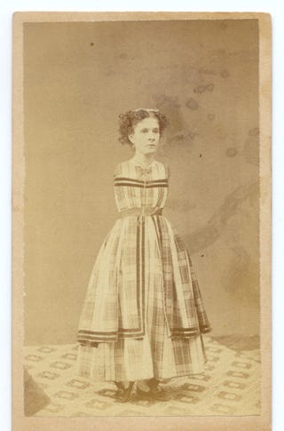 Glamour shots of carnival "freaks" of the 1800s were oddly touching