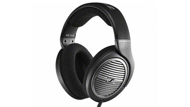 iPhone 6 Battery Case for $30, Inflatable Hot Tub, and More Deals