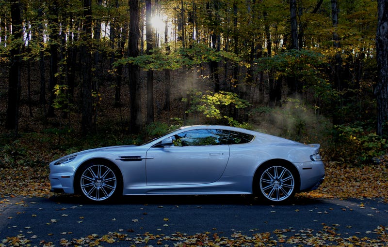 Your Ridiculously Awesome Aston Martin DBS Wallpaper Is Here 