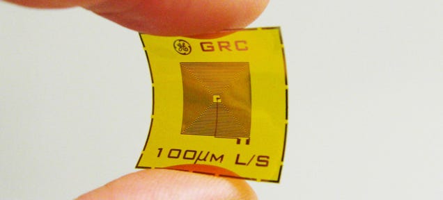 This Stamp-Sized Sensor Can Sniff Out Explosives Using RFID Tags