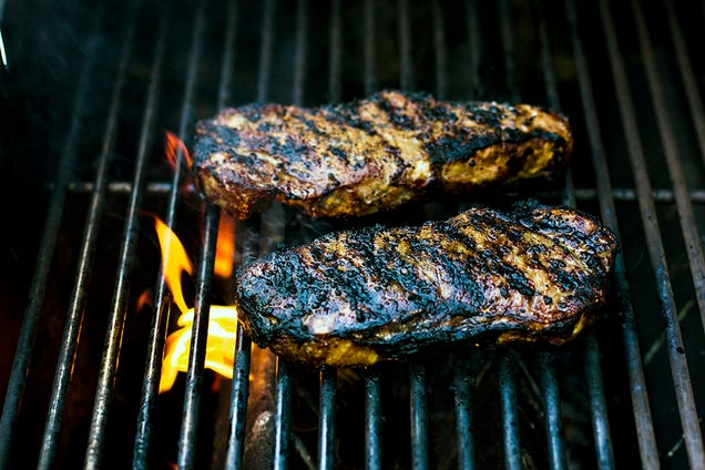 18 Fiery Photos Of Grills And Charred Meat