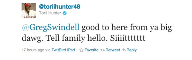 Torii Hunter Gets Trapped In An Oxygen Chamber, Pisses In a Bottle, Tweets