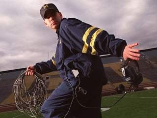 Northwestern Steals Michigan Signs; Ball Boys to the Rescue