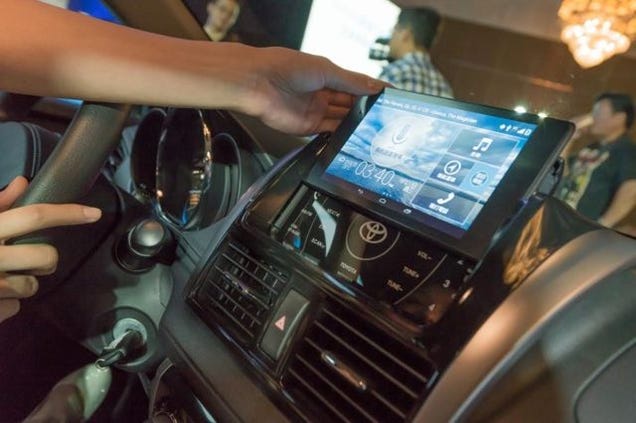 Toyota's New Cars Will Have A Nexus 7 Built Right Into The Dashboard