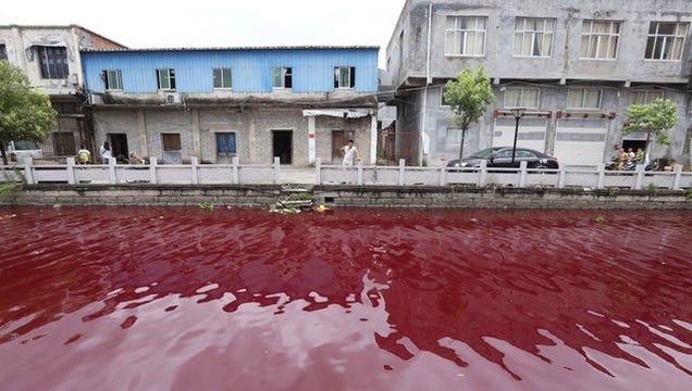 O que transformou este rio na China em um Mess-Blood Red?