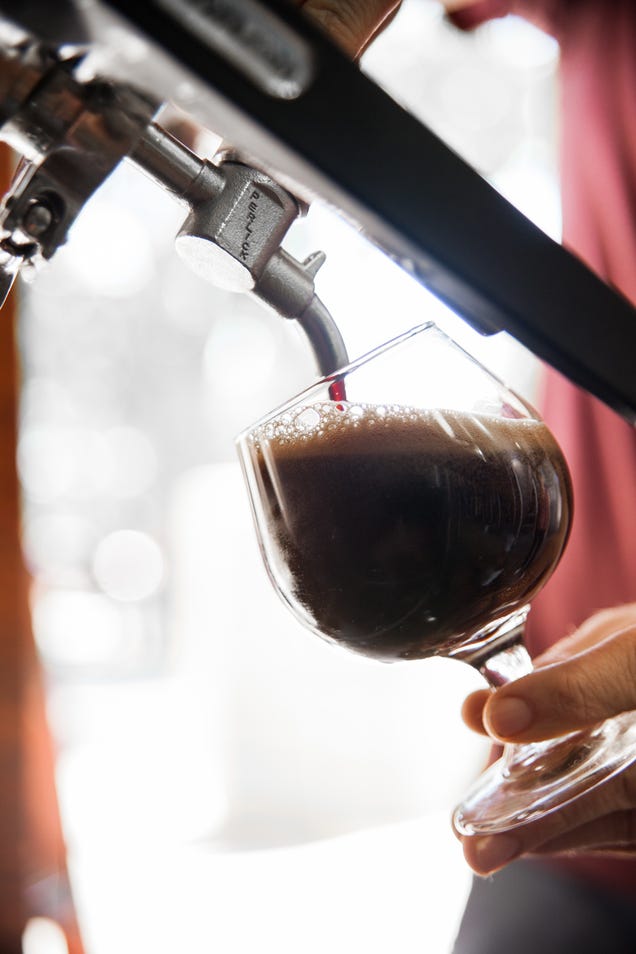 29 Sudsy, Seductive Photos of Beer