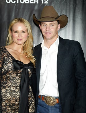 Jewel Ties The Knot Lasso