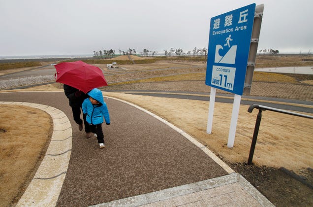 El gran muro de 400 km contra tsunamis en Japón divide a la