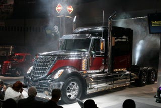 Most High Tech 18 -Wheeler Ever Almost Puts Optimus Prime to Shame