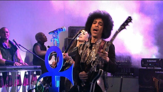 Watch Prince's Electric Performance From Tonight's Saturday Night Live