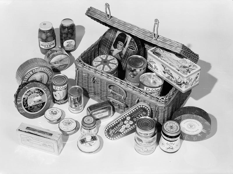 The Evolution of Canned Food and Drink In 38 Pictures