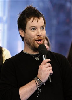 David Cook wants me to pretend his new single got leaked