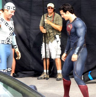 New Superman set pics show off Clark Kent's blue alien bulge