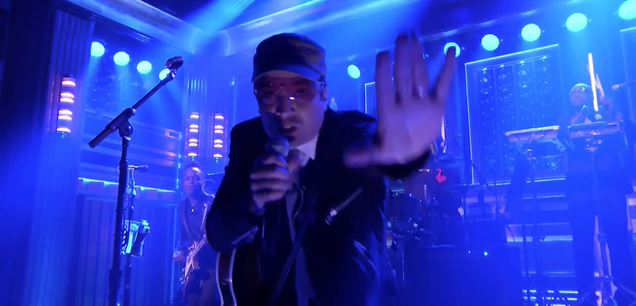 Jimmy Fallon and the Roots own U2 in perfect cover of Desire