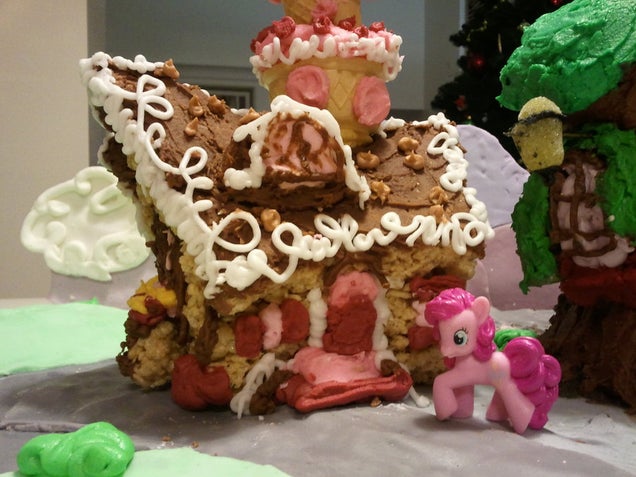 Ponyville Recreated into Some Kind of Nightmare Diabetic Coma Town