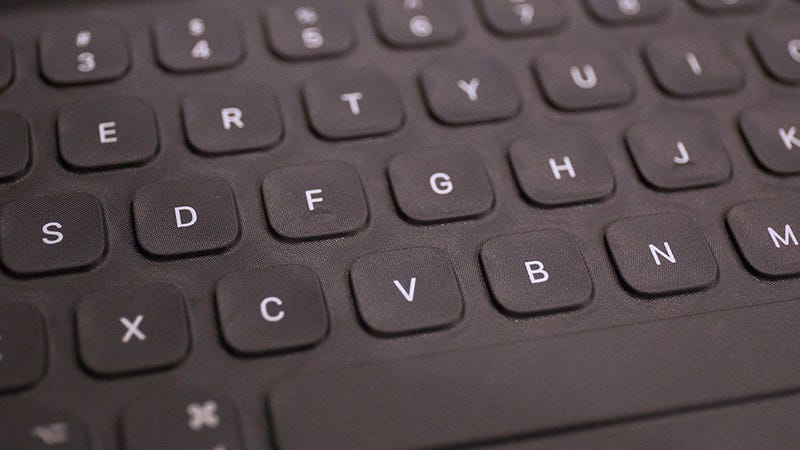 9.7-Inch iPad Pro Review: Half-Assed Excellence
