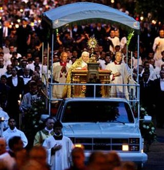 The Evolution Of The Popemobile