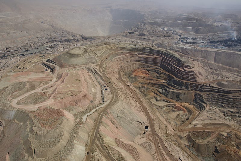 These 21 Enormous Man Made Holes Will Give You Vertigo