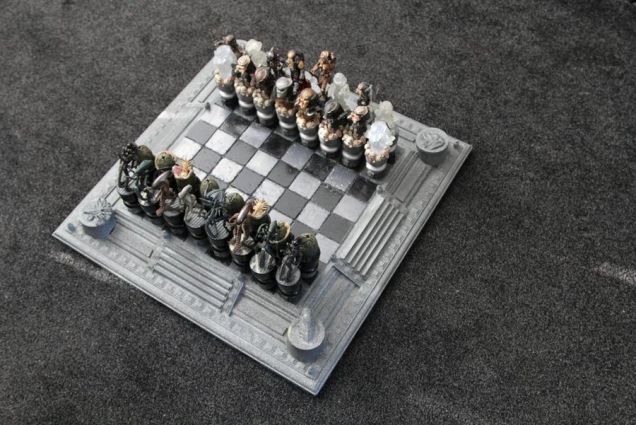This Alien versus Predator chessboard was built for chessboxing