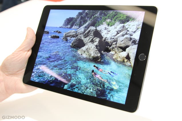 iPad Air 2 and iPad Mini 3 Hands-On: One Of These Tablets Feels Awesome