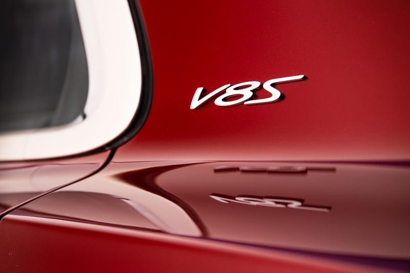 Bentley Gives The V8 Flying Spur A Black Radiator Grill So It Becomes A V8 S