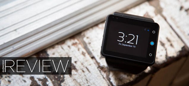 The Joy and Misery of Life With a Grotesquely Large "Smartwatch"