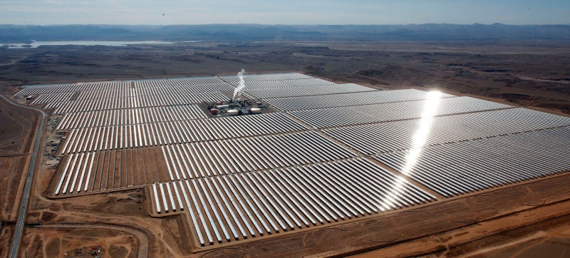 Marruecos enciende la planta termosolar más grande del mundo, construida por españoles