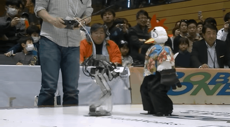 Cientos de robots participaron en el torneo mundial de lucha libre robótica en Japón