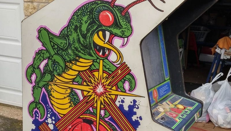 How A Filthy Old Arcade Cabinet Is Restored To Its Former Glory