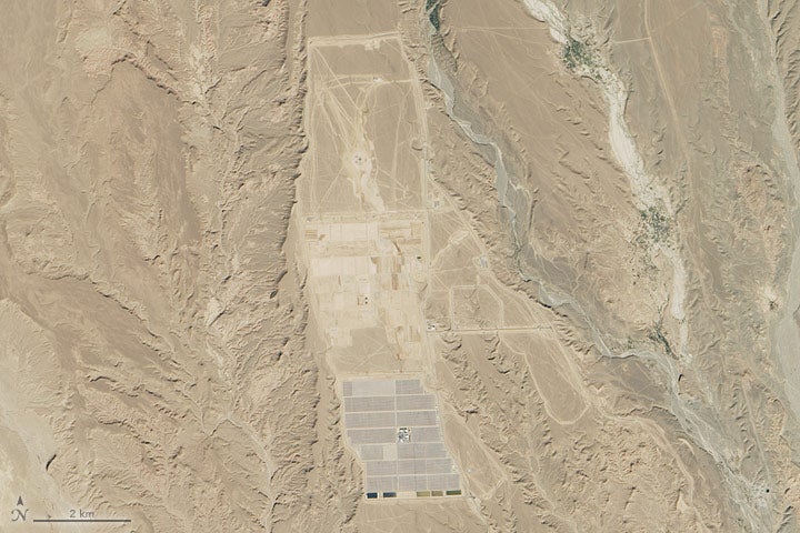 A Massive Solar Power Plant Is Taking Shape in the Sahara Desert