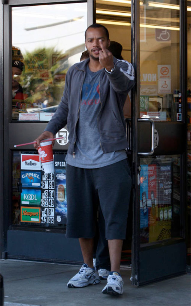 Donald Faison Has Big Gulp, Big Finger