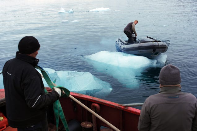 What It Takes To Transport 112 Tons of Arctic Ice Over 2,000 Miles