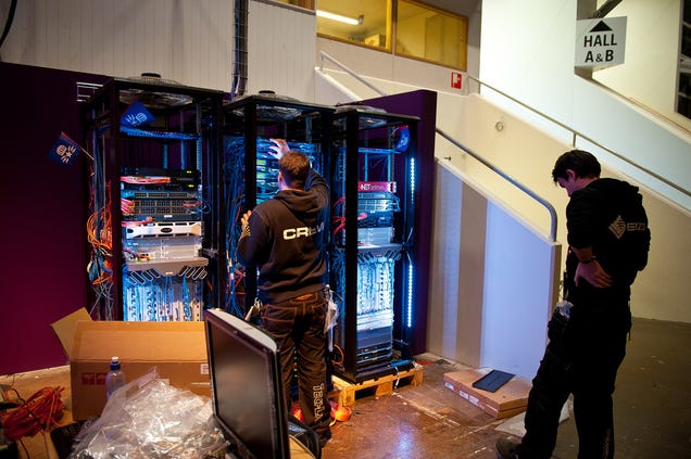How The World's Biggest LAN Party Is Built