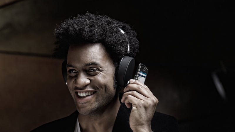 Today's Best Deals: Parrot Zik Headphones, Mini Jambox, Fire Pits