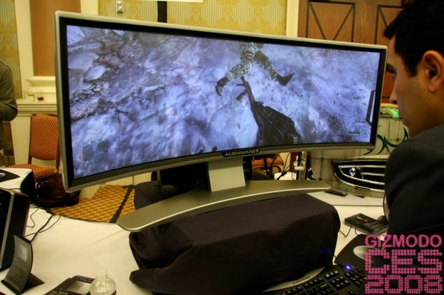 Alienware Curved Monitor Looks Like It's From Another Planet