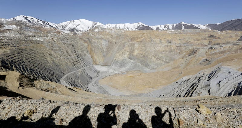 These 21 Enormous Man Made Holes Will Give You Vertigo