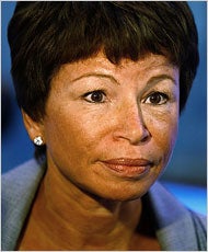 Valerie Jarrett Makes You Forget Other Women In Power Ever Existed