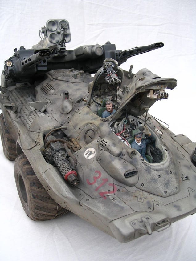The Awesome Japanese Models Behind 2012's Coolest Shooter