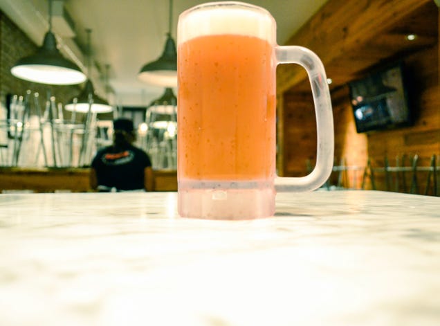 29 Sudsy, Seductive Photos of Beer