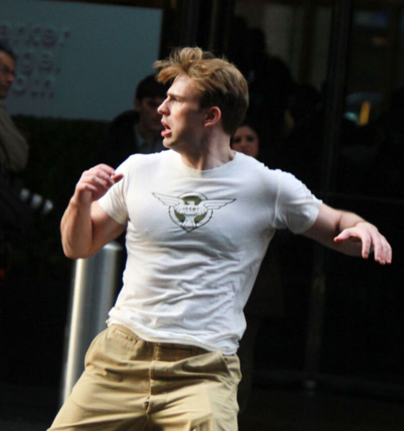 Are these spoilery shots from Captain America's final scene?