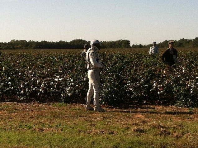 New Catching Fire pics show trouble in District 11