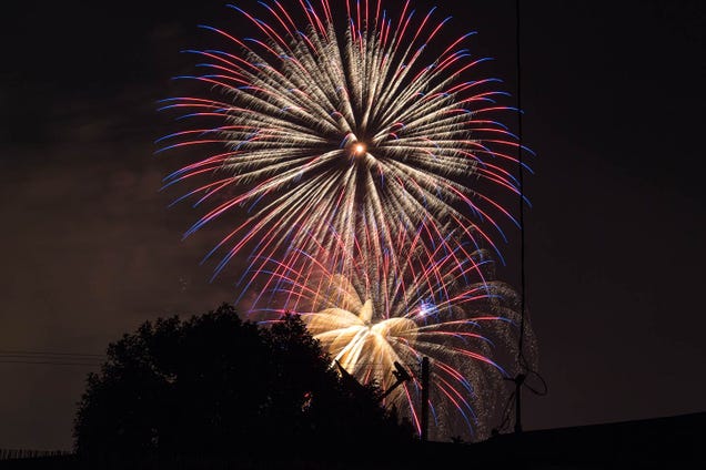 75 Explosive Photos of Fireworks
