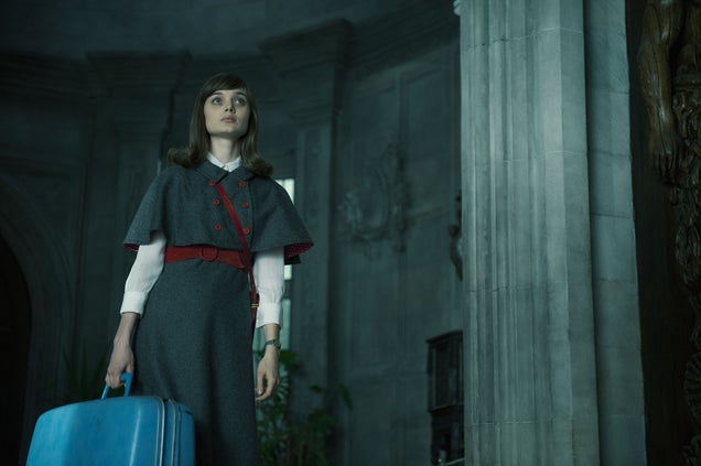 28 stills from Dark Shadows prove Tim Burton has not yet tired of pancake makeup