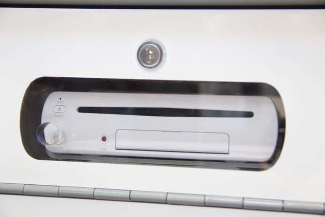 Lets Go Hands-On and Take a Closer Look at the Wii U